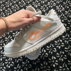 Nike tennis shoes size 7